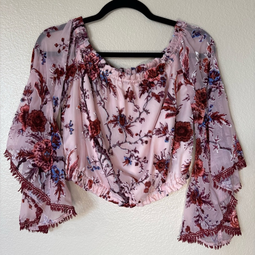 Willow & Clay Pink Floral Burnout Cropped Blouse Sz S